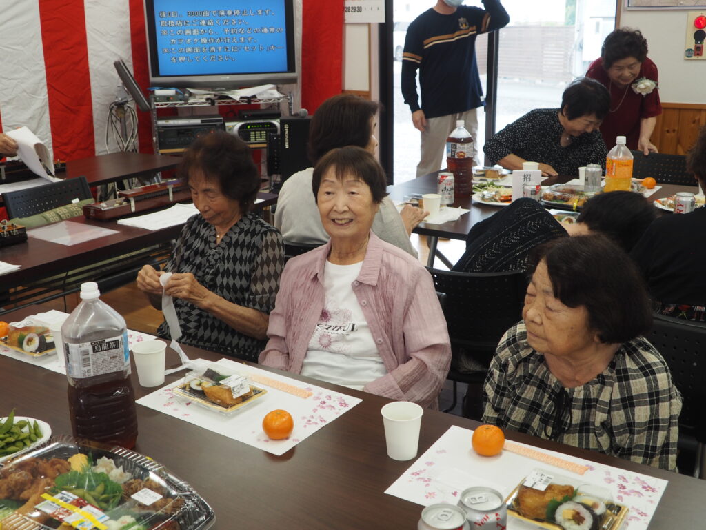 足利市西新井町自治会：令和8年敬老会・懇親会の写真です。