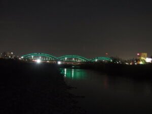 「中橋」夕景の写真です。