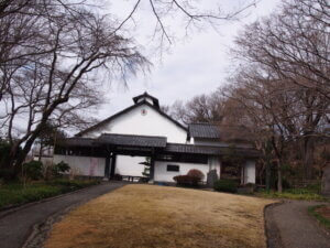 「草雲美術館」の写真です。