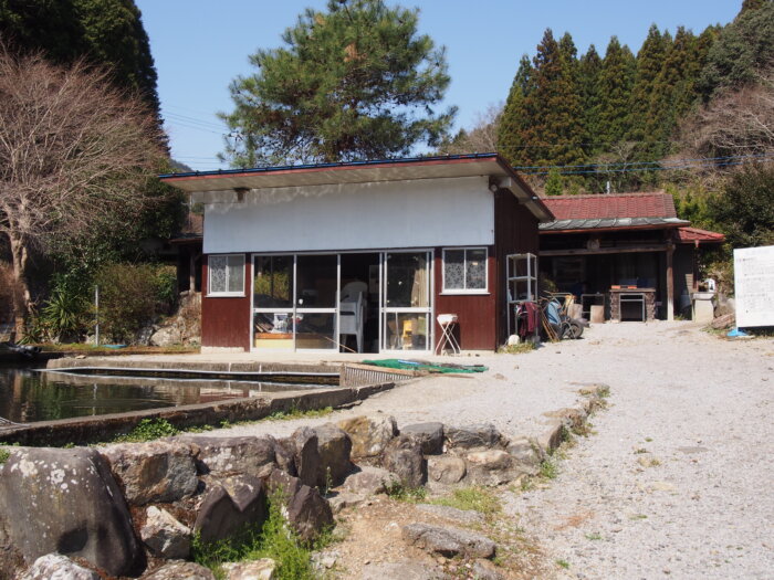 もう一件の釣り堀の写真です。