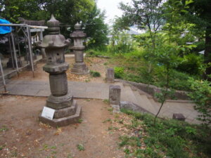 遊歩道から八雲神社に下りてきた風景写真です。