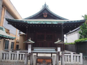 「八雲神社」の社殿の写真です。