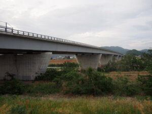 「渡良瀬川橋」の写真です。
