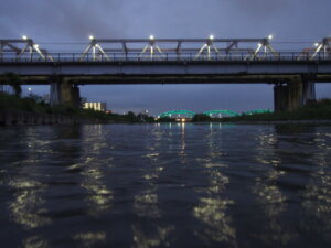 渡良瀬橋の夜景の写真です。