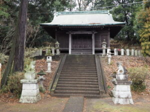 岩山城趾・赤城神社：社殿の写真です。