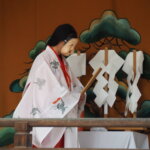 下野國一社八幡宮：奉納神楽「天岩戸」の写真です。