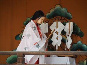 下野國一社八幡宮：奉納神楽「天岩戸」の写真です。