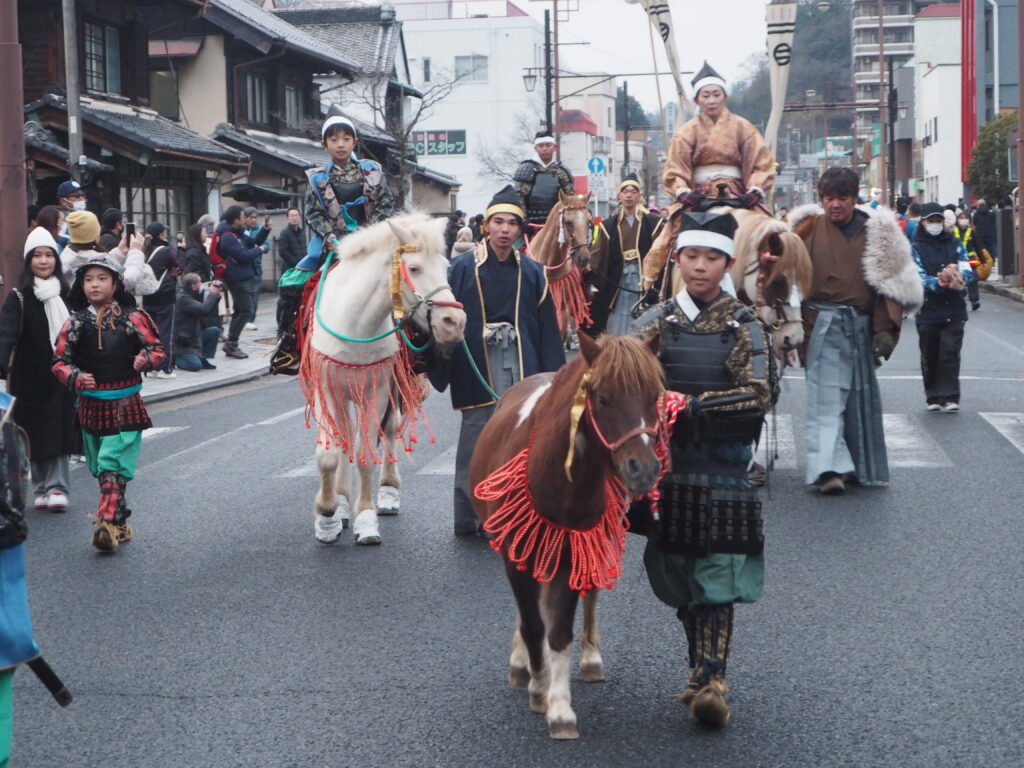 足利鎧武者行列の写真です。