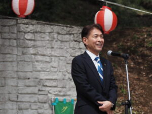 足利公園桜まつり：早川尚秀市長の写真です。