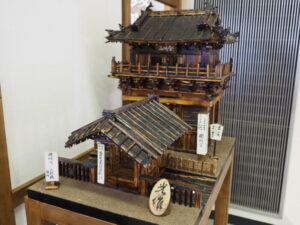 鑁阿寺の模型の写真です。