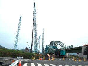 足利中橋架け替え工事の写真です。
