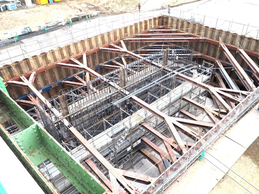 足利中橋架け替え工事の写真です。