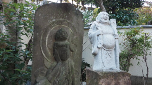 福厳寺 布袋尊像の写真です。