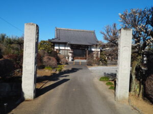 足利三十三観音霊場巡り：長昌寺参道の写真です。