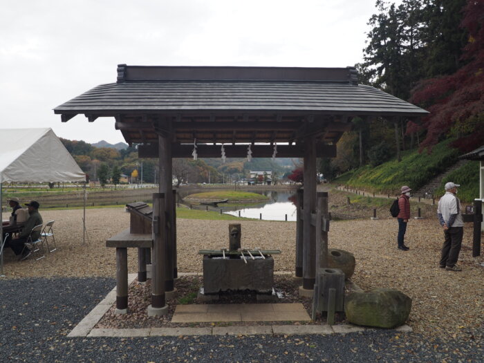 樺崎八幡宮の手水舎の写真です。