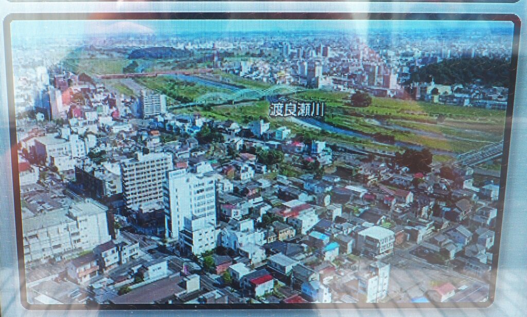 足利中橋架け替え工事:通2丁目側工事現場に設置されたタッチパネルの写真です。
