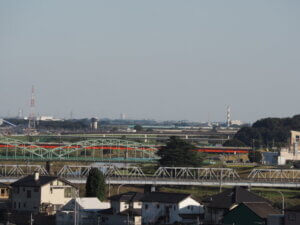 橋が並ぶ遠景写真です。