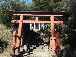 江川八幡宮：二の鳥居の写真です。