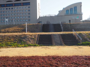 2番目の堤防階段の写真です。