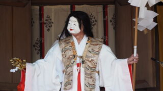 足利織姫神社：奉納神楽の写真です。