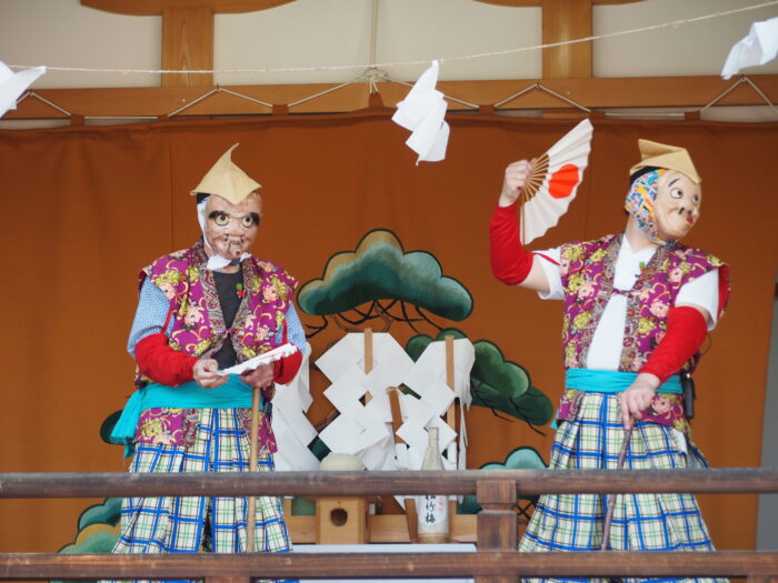 下野一社八幡宮・春季例大祭2024：奉納神楽の写真です。