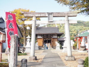 本城 厳島神社の写真です。