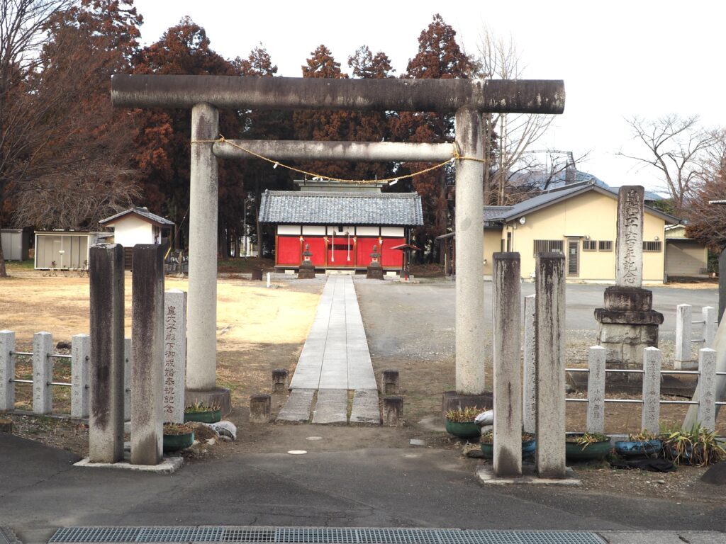 南大町芋森神明宮の写真です。