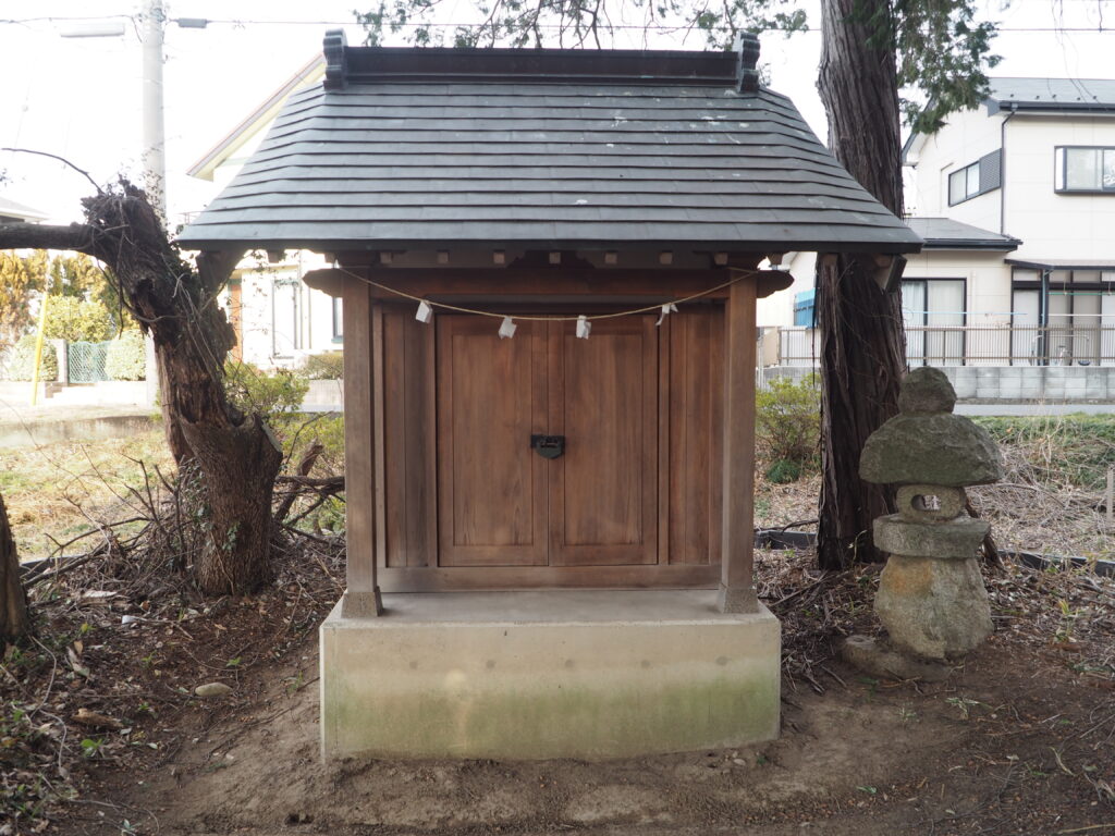 南大町芋森神明宮境内社：厳島神社の写真です。