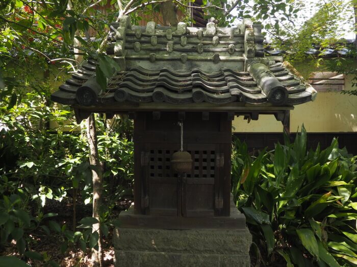 物外軒の稲荷神社の写真です。