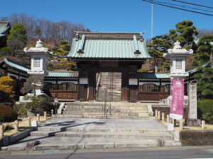 足利三十三観音霊場巡り：定年寺山門の写真です。