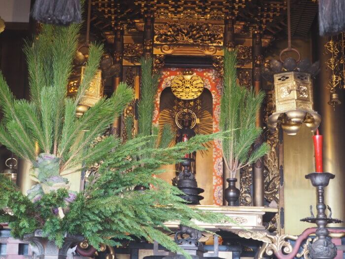 樹覚寺本堂:須弥壇の写真です。