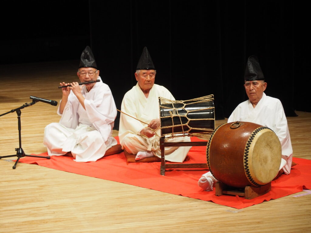 樺崎八幡宮太々神楽保存会の写真です。