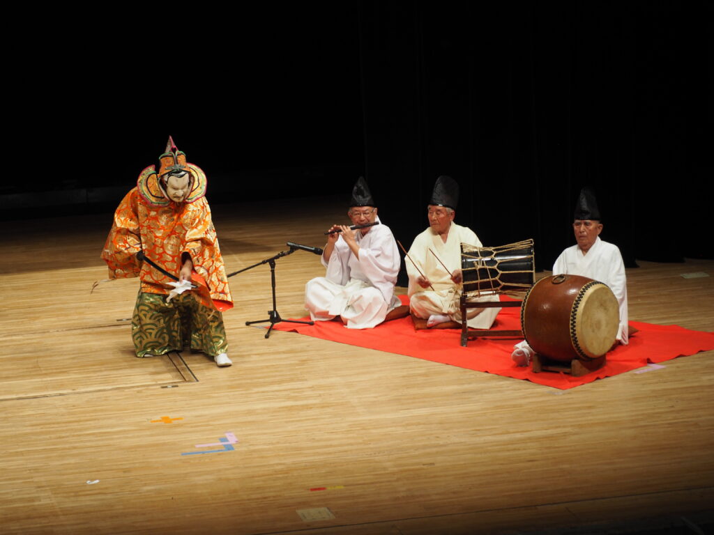 樺崎八幡宮太々神楽保存会の写真です。