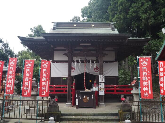 門田稲荷神社:社殿の写真です。
