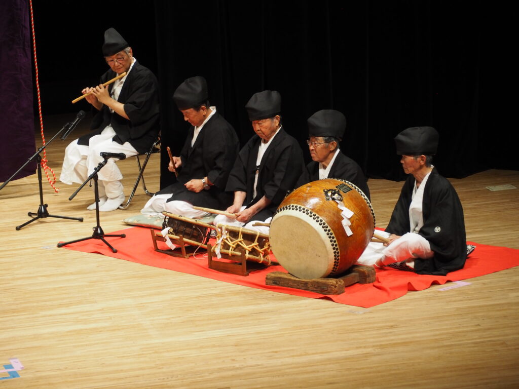 神楽囃子の写真です。