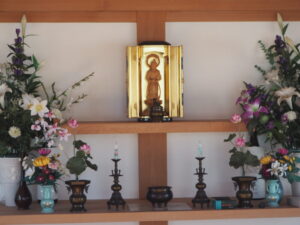 足利三十三観音霊場巡り：覚性院の勢至菩薩像の写真です。
