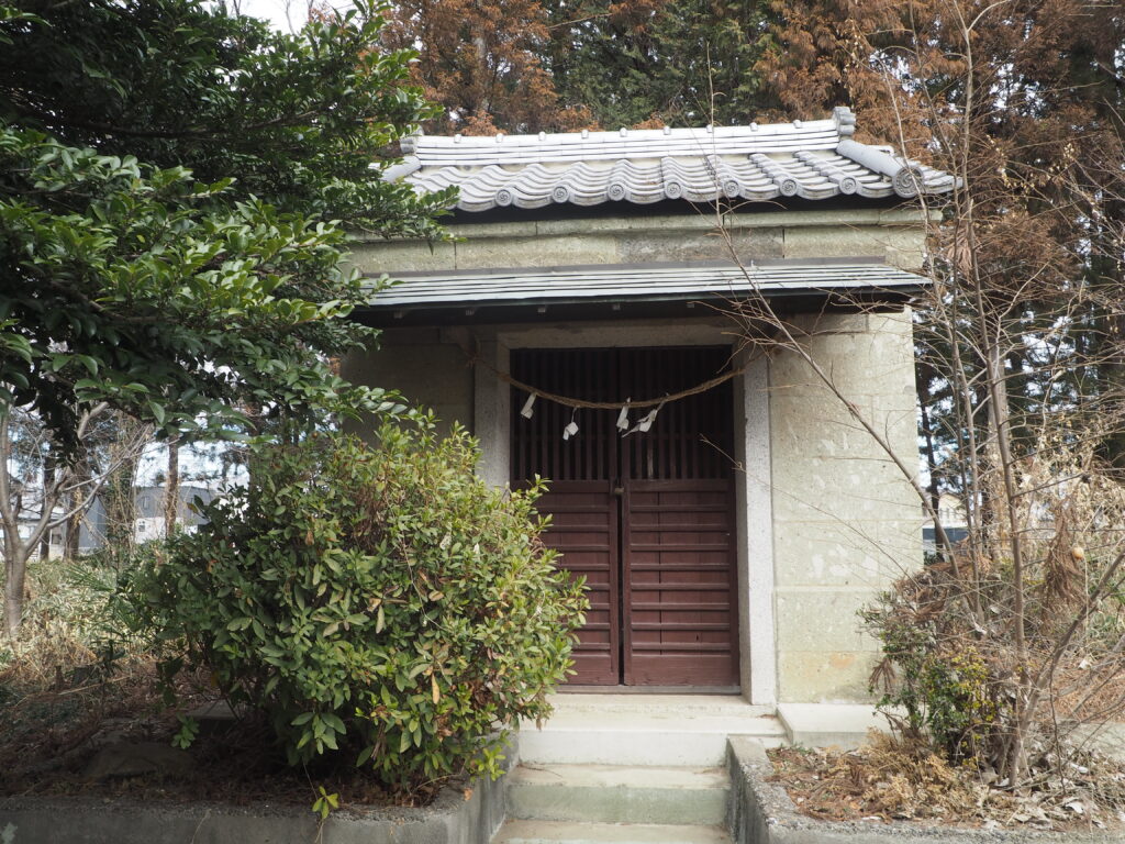 群馬県太田市龍舞賀茂神社：宝物殿の写真です。