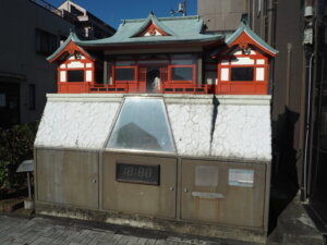 からくり時計：織姫神社の写真です。