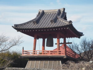 光明寺：鐘楼の写真です。