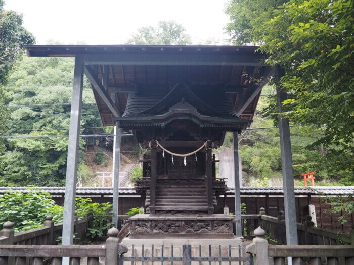 八雲神社:下宮の本殿の写真です。