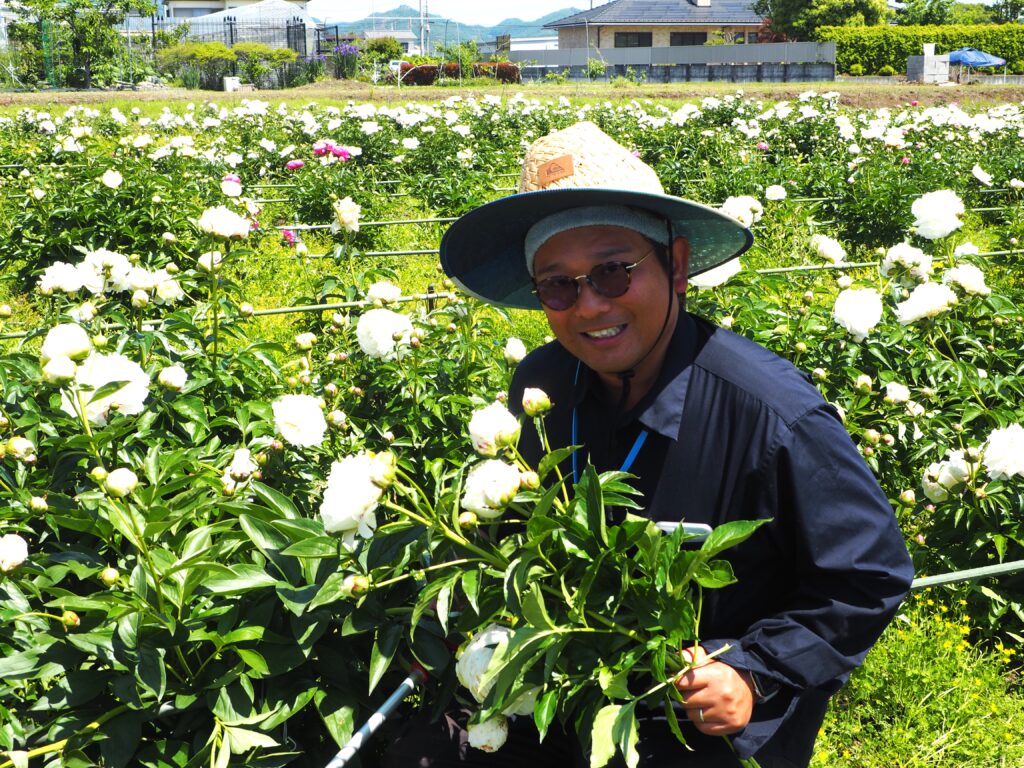 庭に植えたいシャクヤク図鑑：メゾンドピオニーのオーナーの写真です。