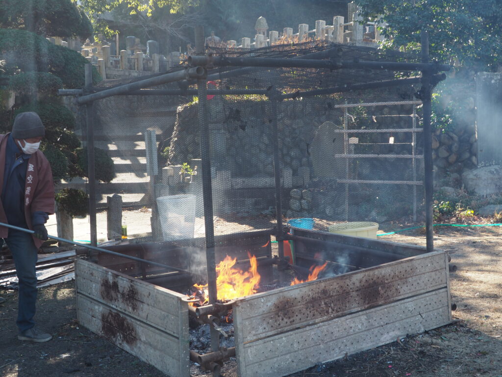 徳正寺：まゆ玉市の写真です。