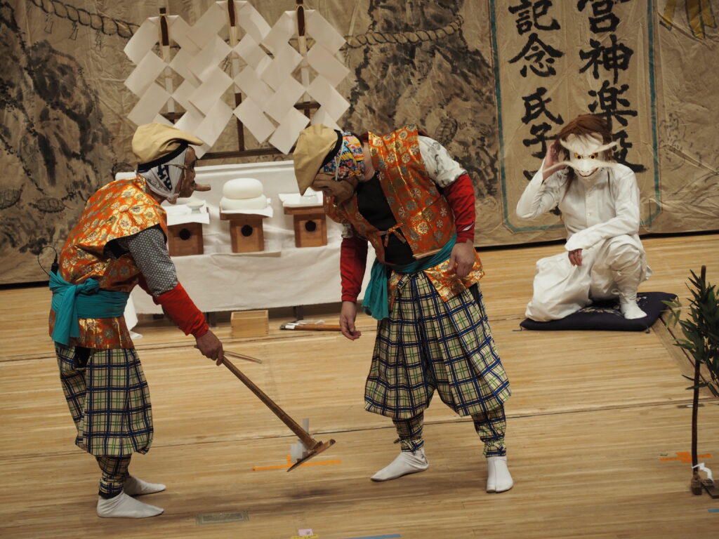 南大町宮比講神楽保存会の写真です。