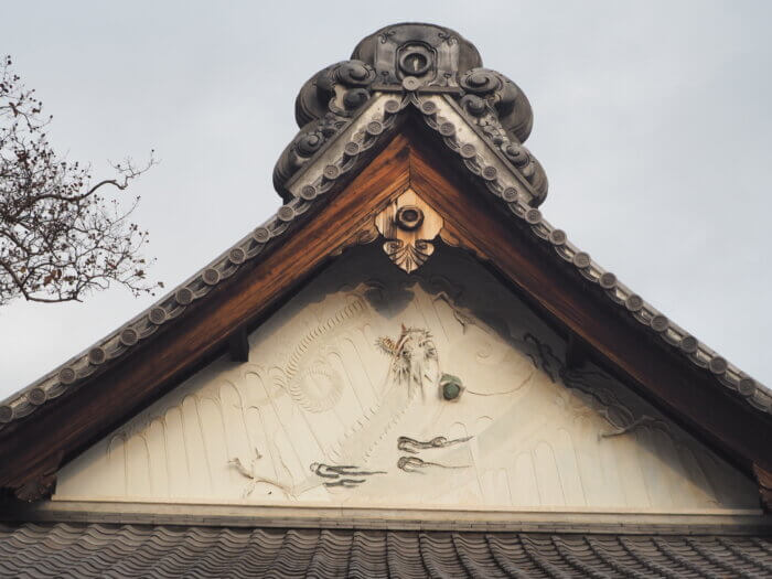 法元寺:本堂の外壁画の写真です。