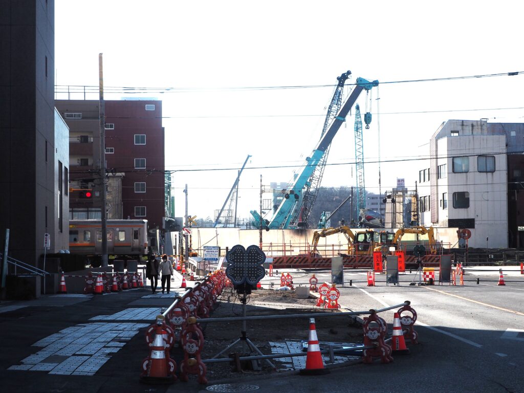 足利中橋架け替え工事に伴う踏切工事の写真です。