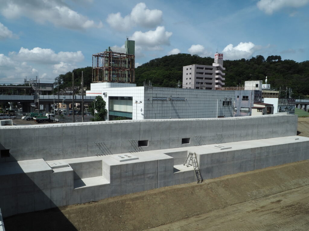 足利中橋架け替え工事の写真です。
