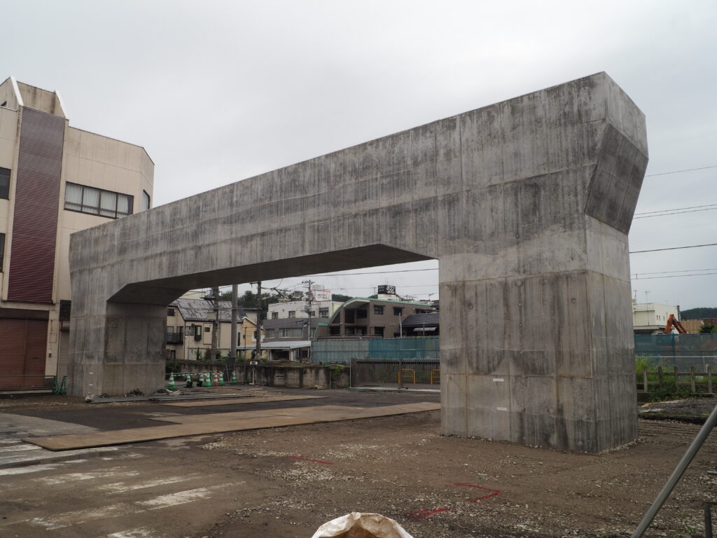 足利中橋架け替え工事:通り2丁目側工事の写真です路線橋工事の写真です。