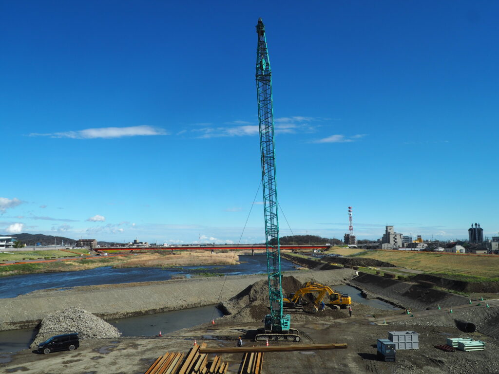 足利中橋架け替え工事の写真です。