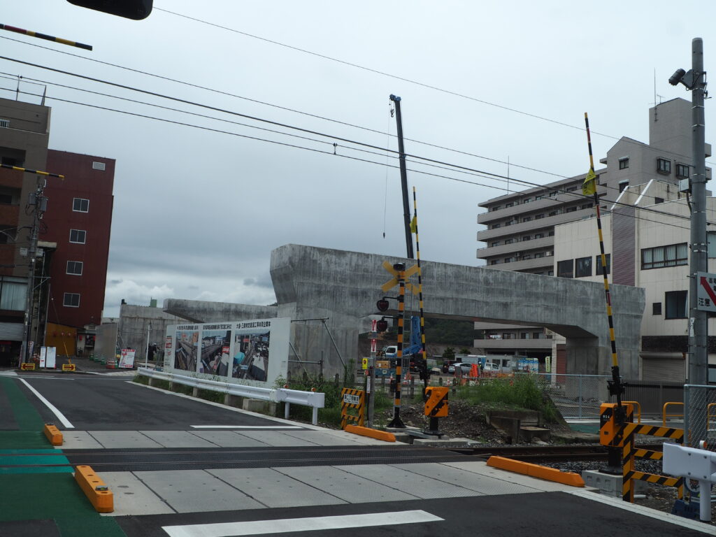 足利中橋架け替え工事:通り2丁目側工事の写真です路線橋工事の写真です。