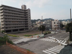 中橋北たもと・下流側から望む風景写真です。